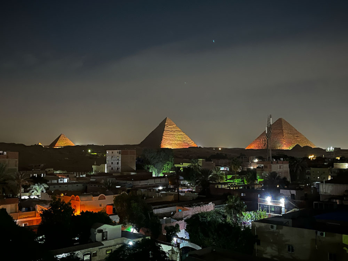 Tour Cairo, Giza, Oasi di Baharuya, Deserto Bianco e Deserto Nero